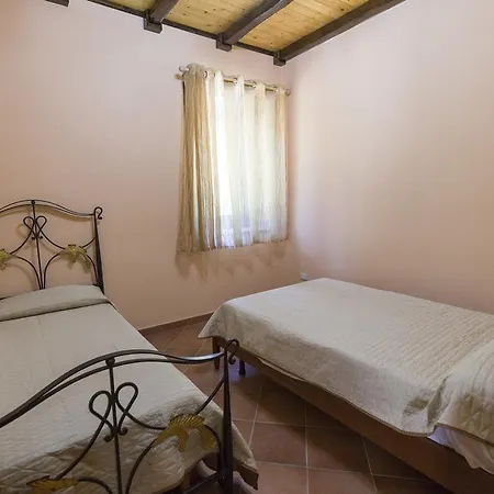 Séjour à la campagne Profetina Village Motta Camastra